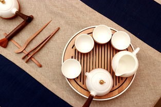 匠心獨(dú)運(yùn) · 藝韻流長 2019屆產(chǎn)品藝術(shù)設(shè)計(jì)與工藝美術(shù)品設(shè)計(jì)畢業(yè)展側(cè)記